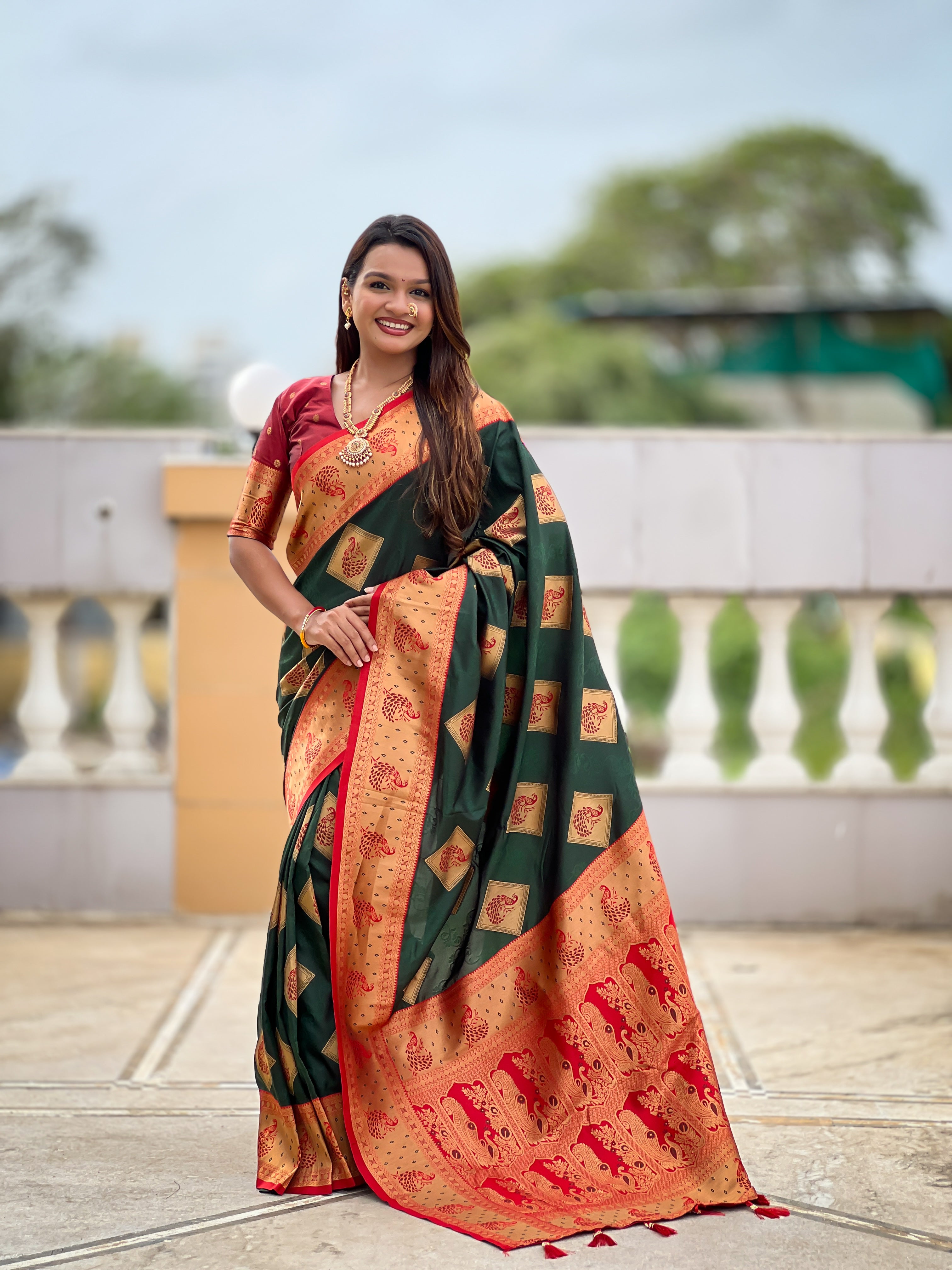 Soft Banarasi Silk Saree with Zari Weaving & Contrast Rich Pallu – Elegant Festive Wear