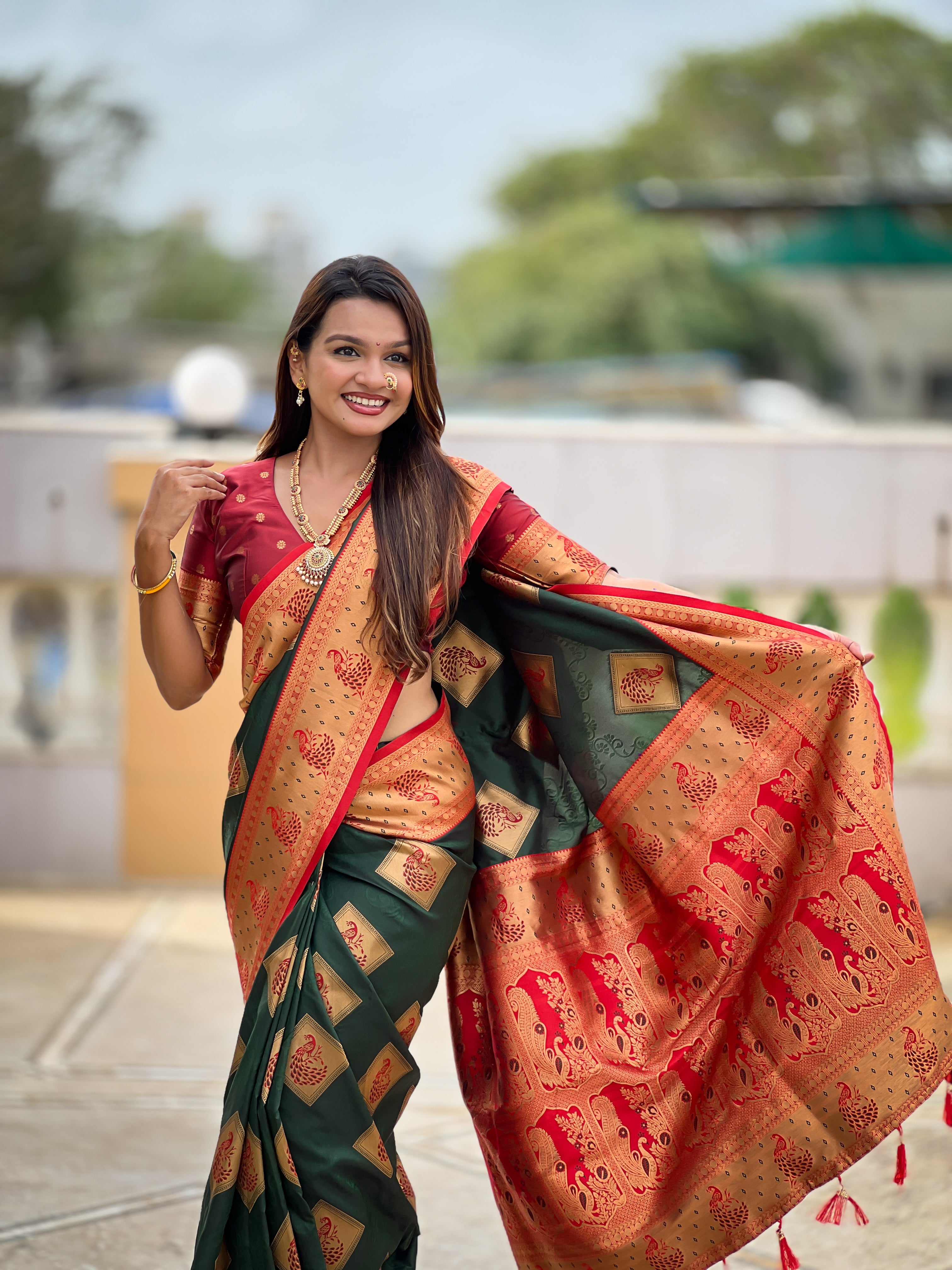 Soft Banarasi Silk Saree with Zari Weaving & Contrast Rich Pallu – Elegant Festive Wear