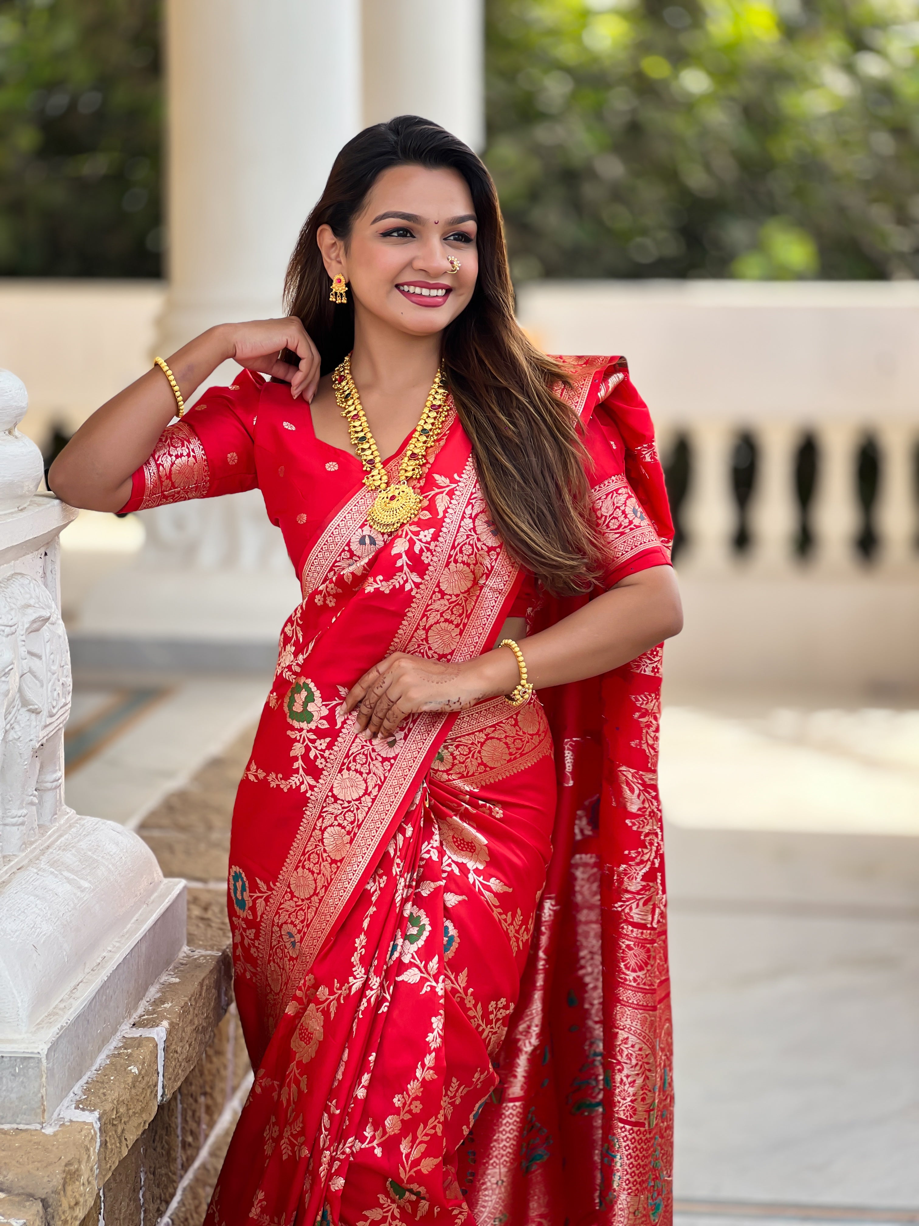 Soft Banarasi Silk Saree with Zari Weaving & Meenakari Touch – Rich Pallu & Border