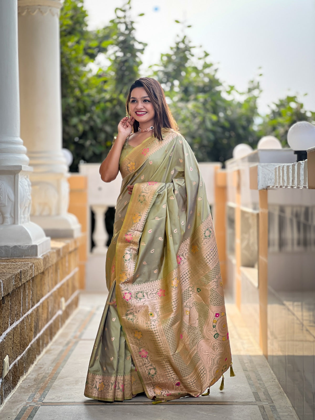   BANARASI - Beige