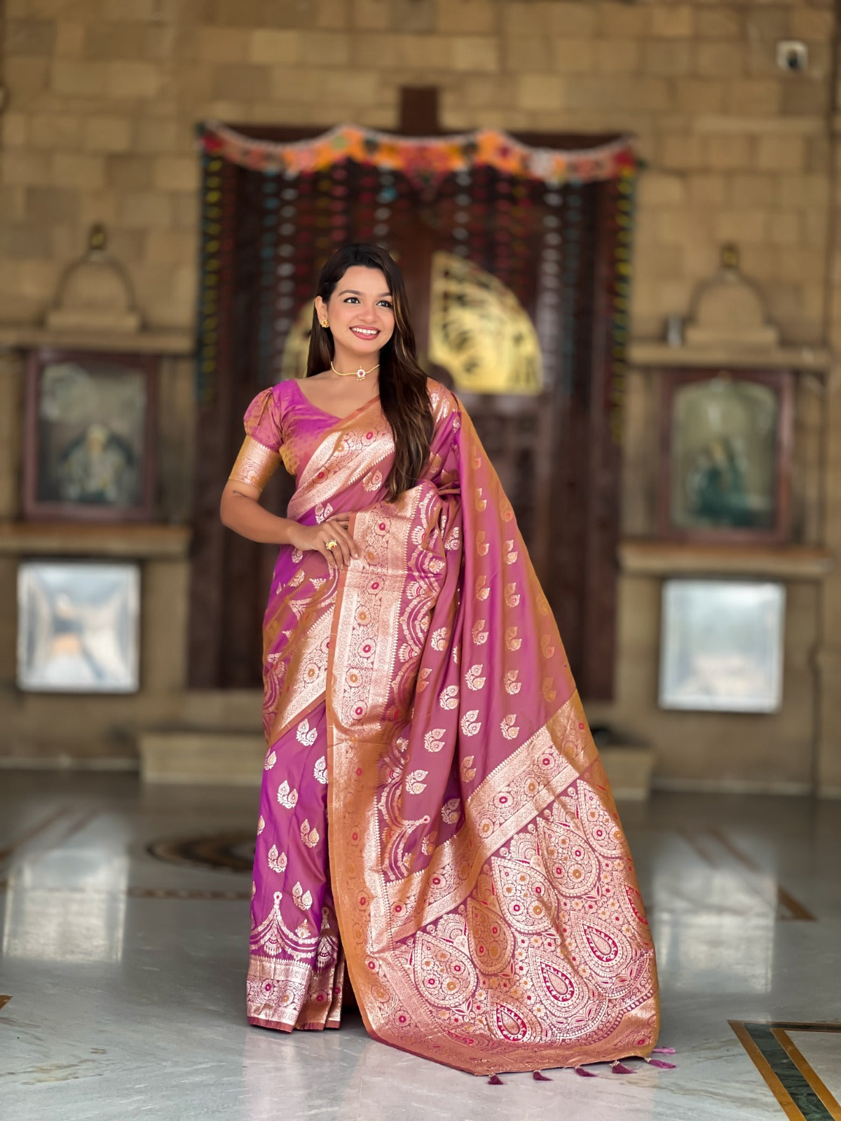 Soft Banarasi Silk Saree with Zari Weaving & Meenakari Detailing – Rich Pallu & Border