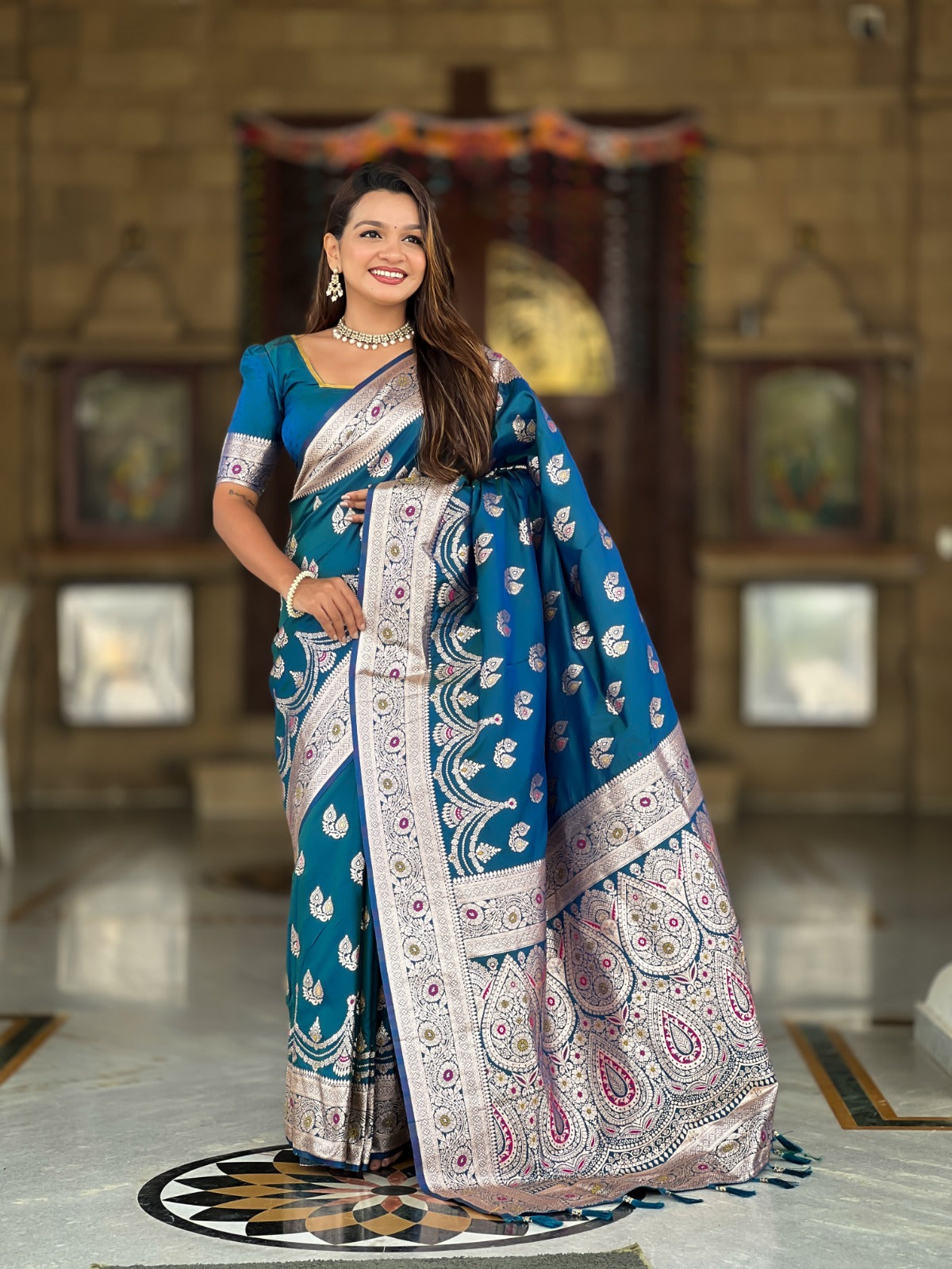 Soft Banarasi Silk Saree with Zari Weaving & Meenakari Rich Pallu – Elegant Festive Wear
