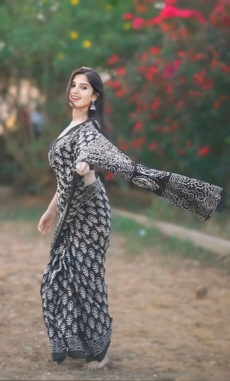 🖤 Elegant Black Printed Cotton Redy To Wear  Saree with Blouse 🖤