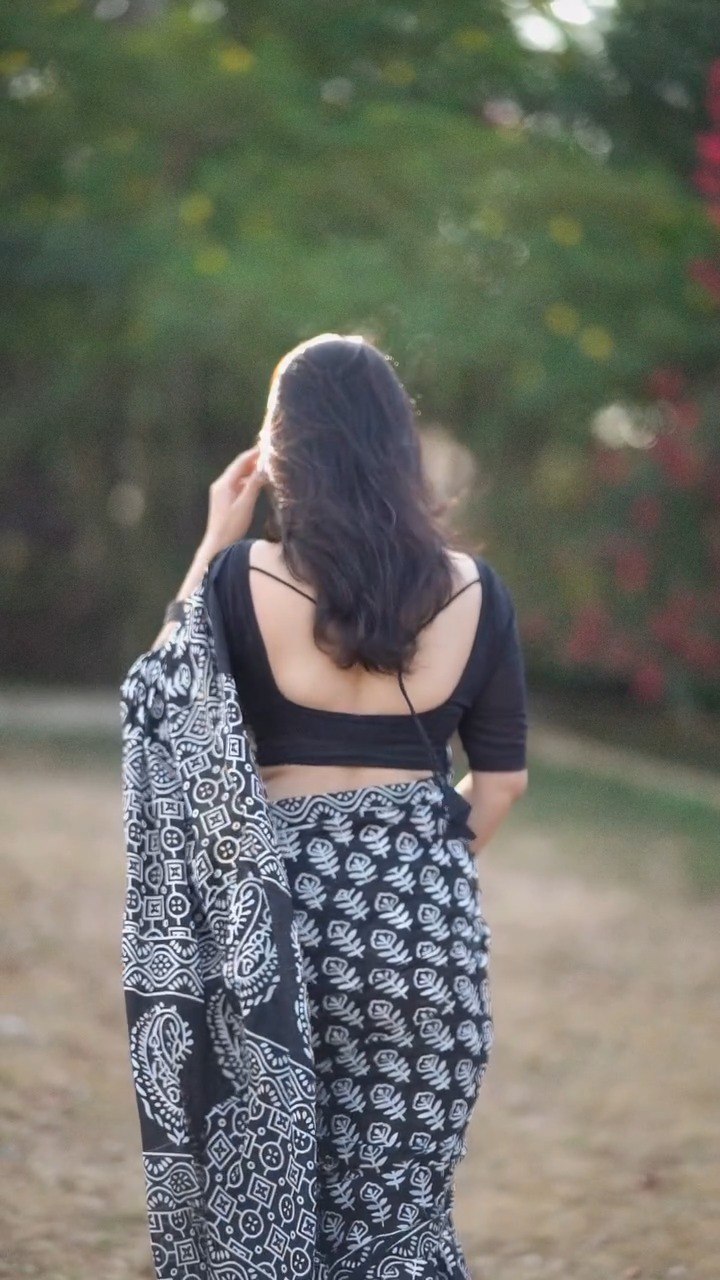 🖤 Elegant Black Printed Cotton Redy To Wear  Saree with Blouse 🖤