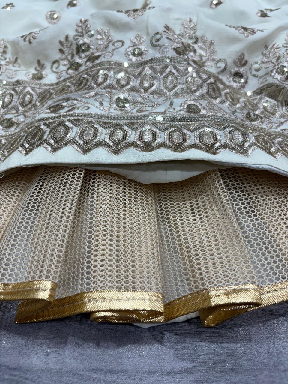 ✨ Premium Chinon Silk & Velvet Bridal Lehenga Set ✨