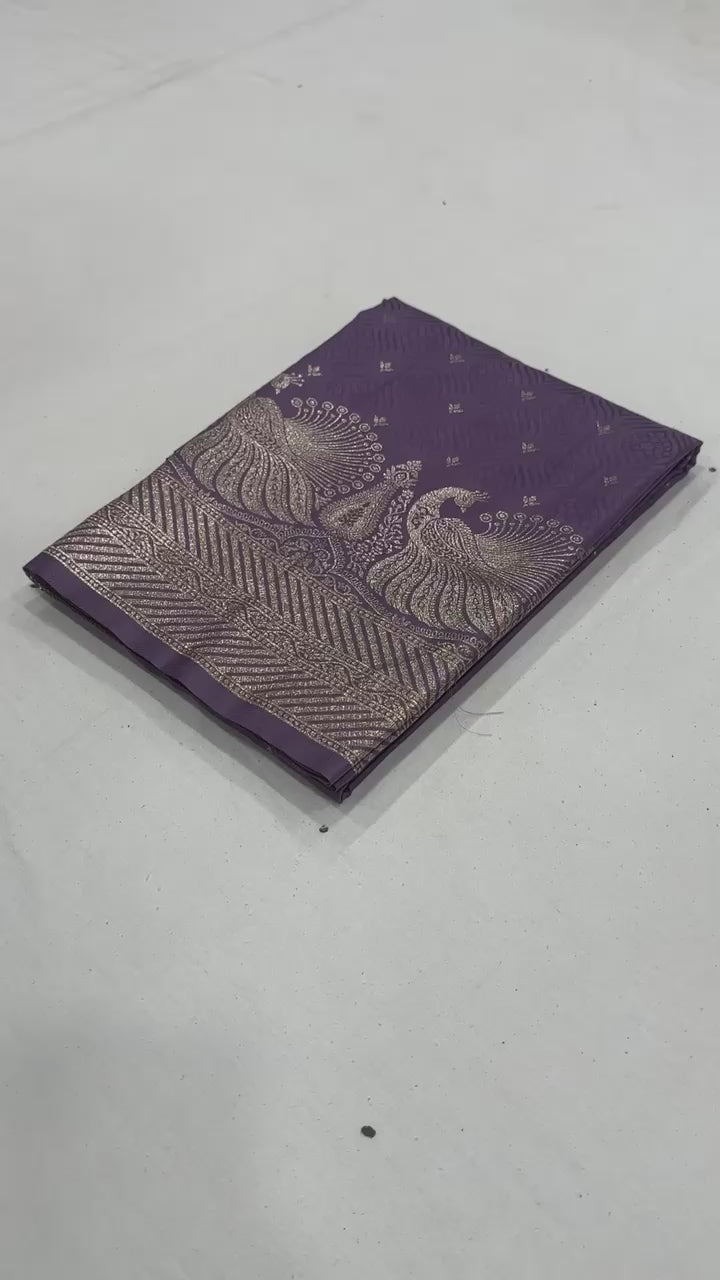 💃 Crafted for the Queen in You Saree